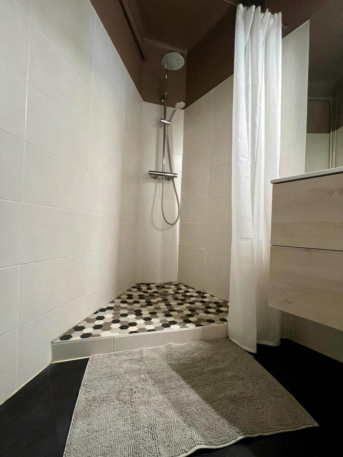 Casa Brune - T3 En Centre Ville - Proche Gare Brive-la-Gaillarde Exterior photo